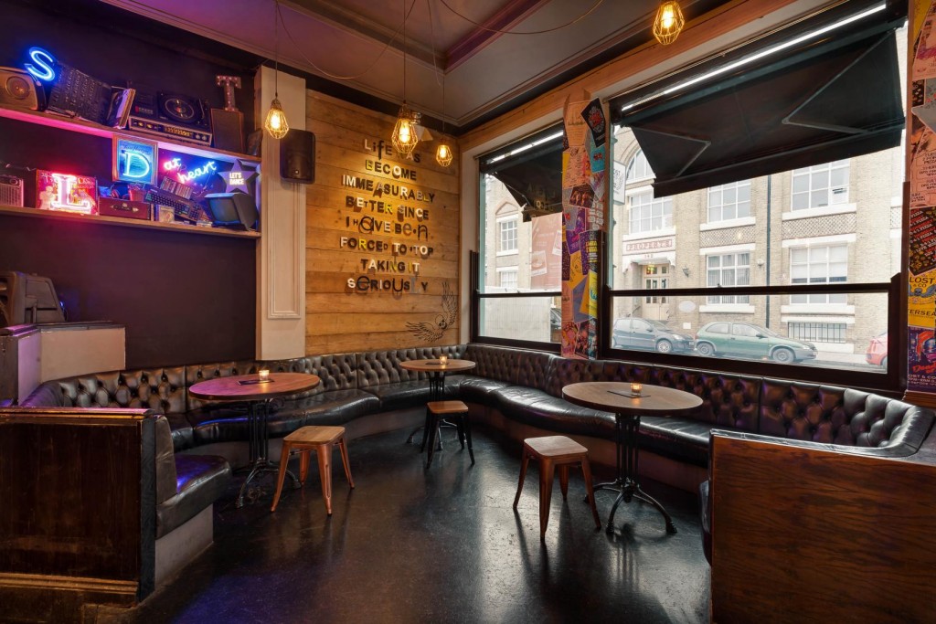 Discover dozens of unusual party venues with Tagvenue – compare prices, photos, reviews and book your favourite.