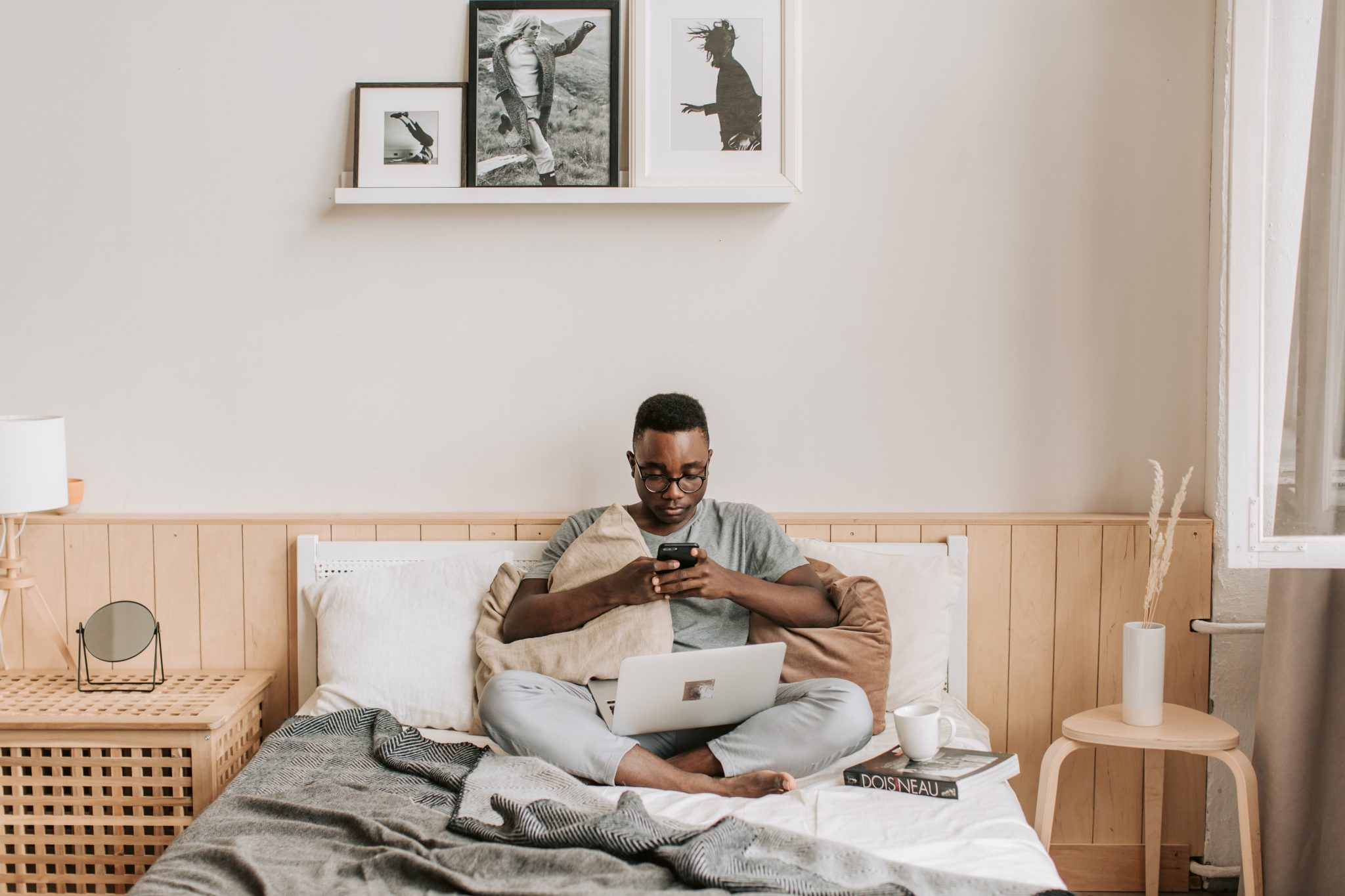 4 Simple Ways to Cultivate Healthy Work Relationships While Working from Home