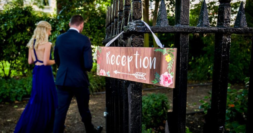 how to choose a wedding venue 