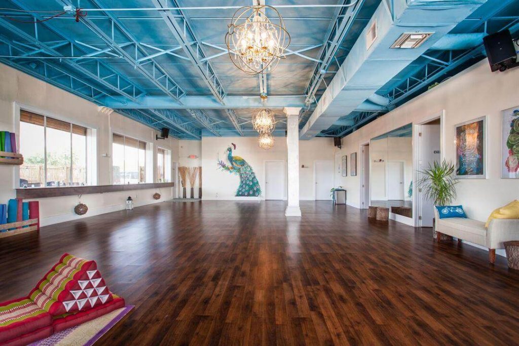 a spacious and furnitured dance studio in Miami