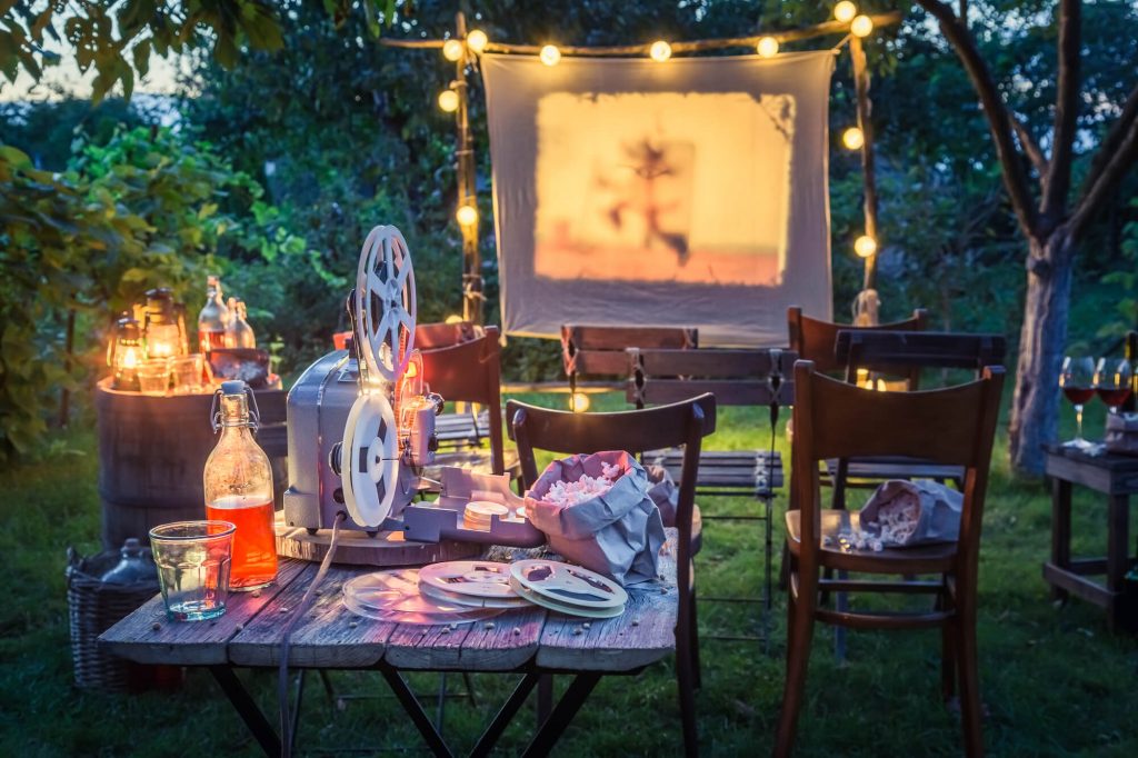 diy outdoor cinema