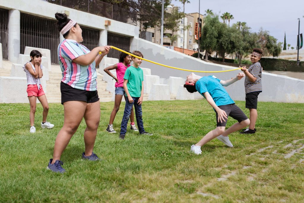 outdoor party games ideas