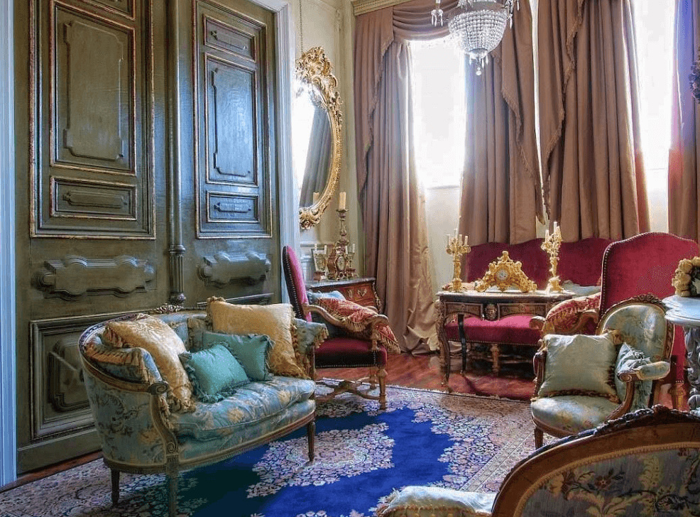 A room decorated in the style of 18th-century France