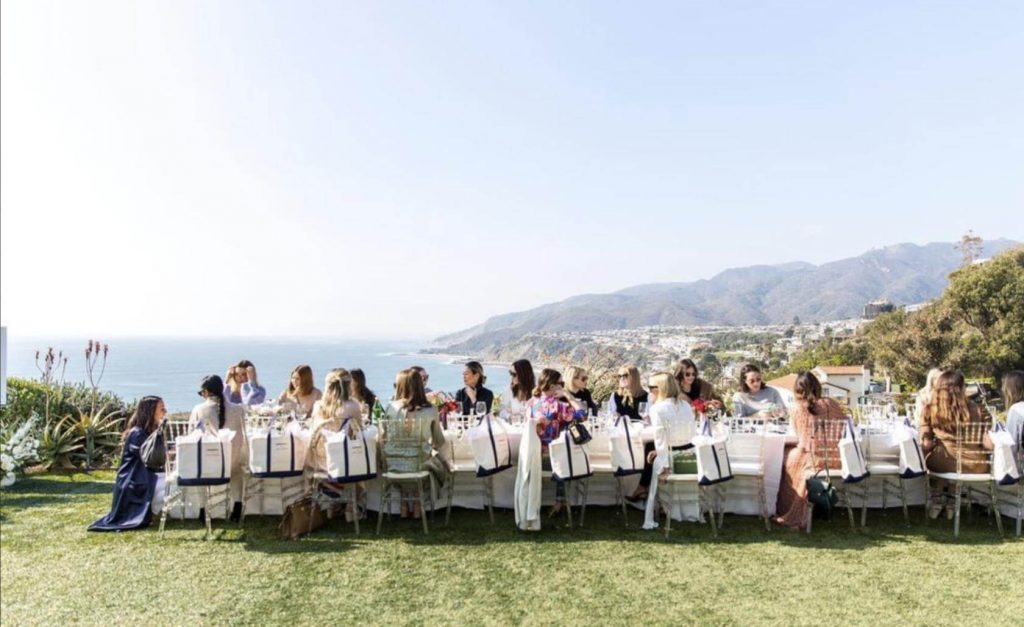Hosting a quince by the beach at the Stunning Ocean View Place allows your guests to relax while watching a magnificent view of the sea.