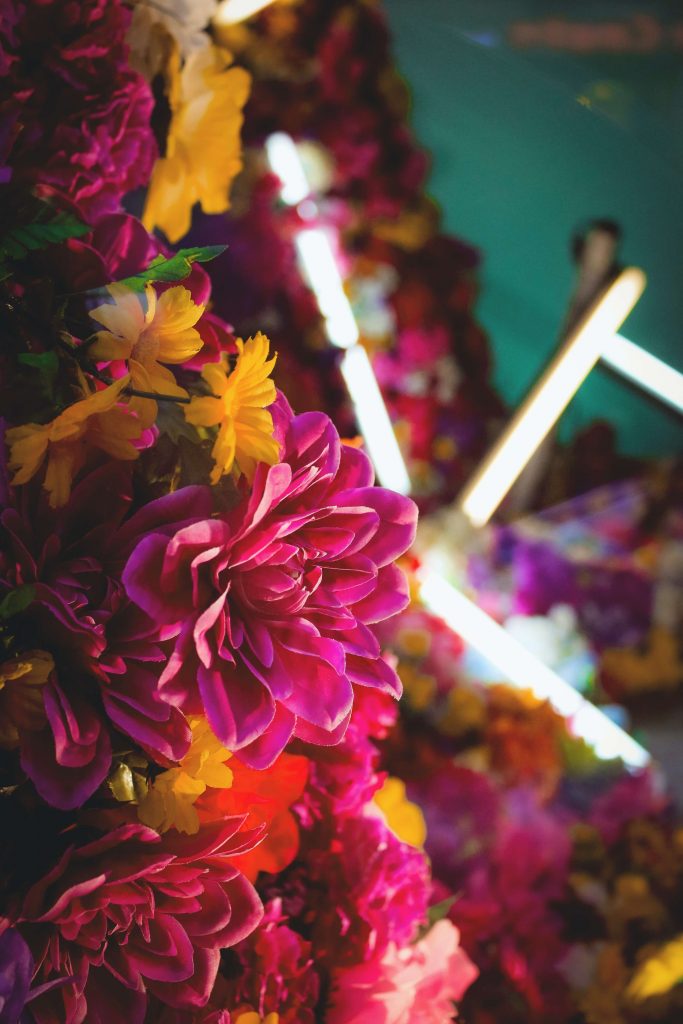 Floral decor for a fiesta 