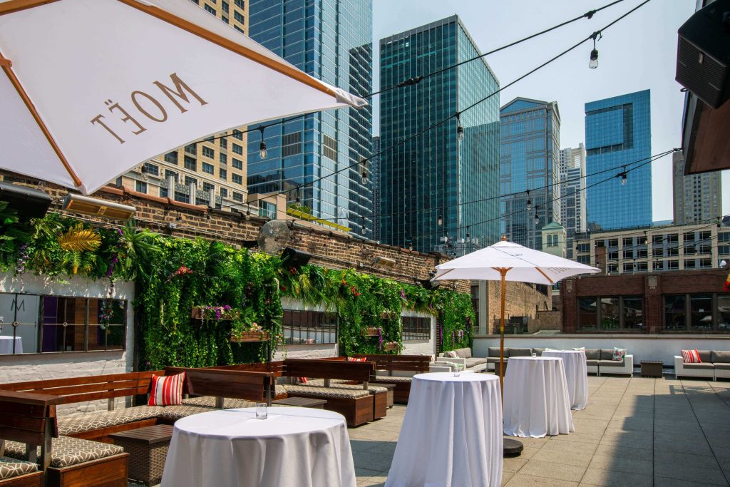 rooftop venue with a view of Chicago's skyscrapers