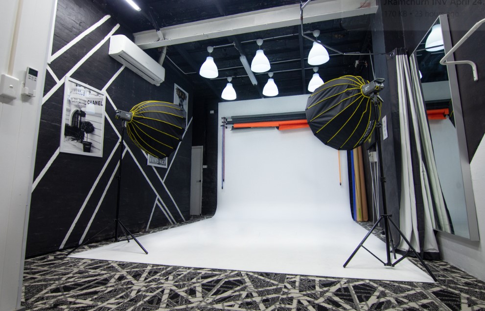 cyclorama photo studio