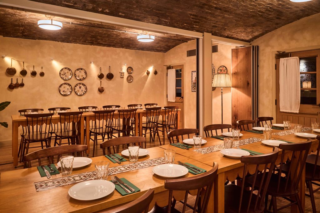 46989 solmar room 1