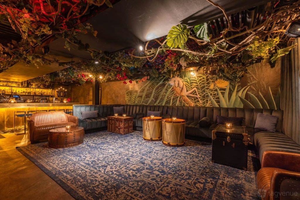 imgi 2 widen 1680 noupsize;62815 speakeasy room