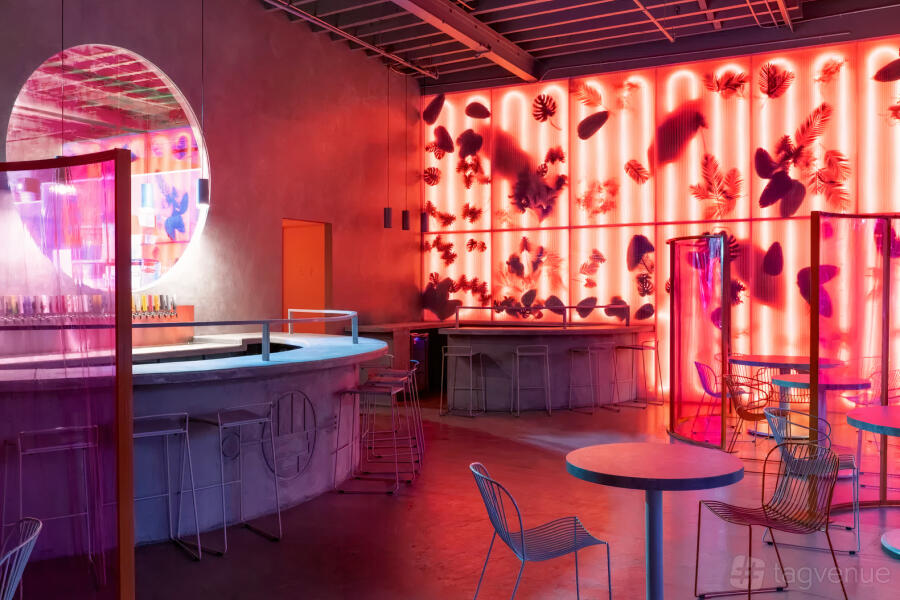 Williamsburg greenpoint tasting room at wandering barman