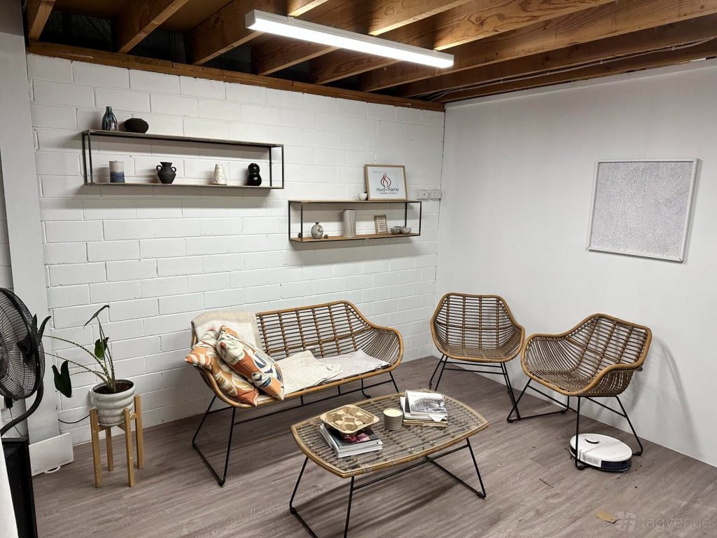 Mud + Flame Studio, Mentone.