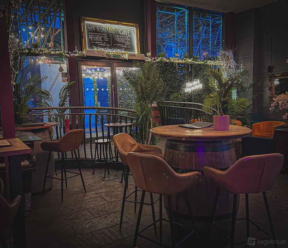Lazy Lounge, Leeds City Centre
