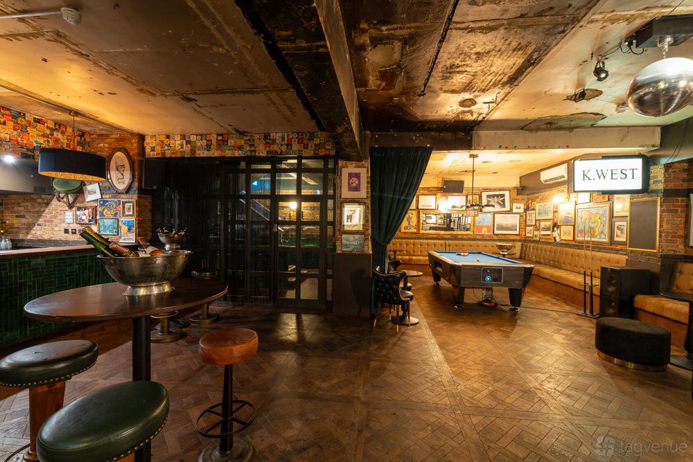 The Starman – Basement Bar