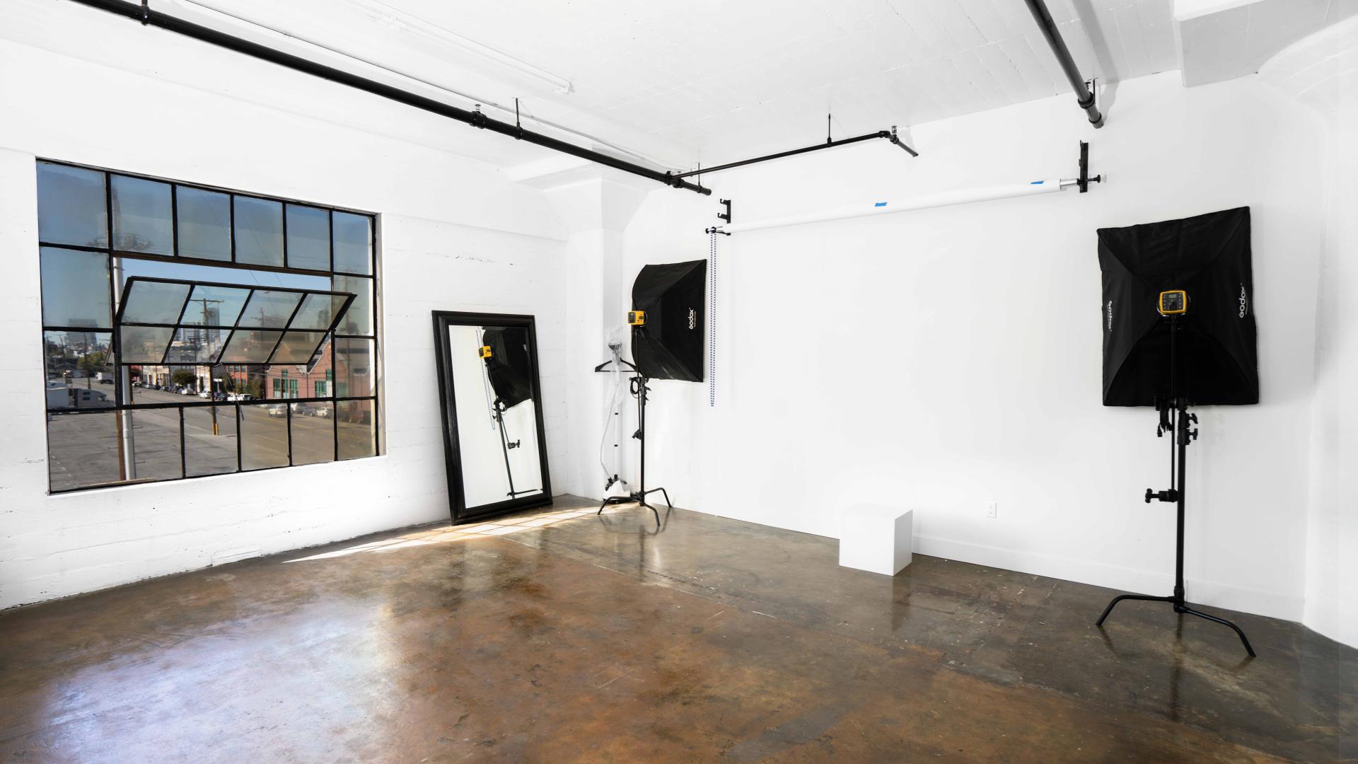 Cheap Photo Studios for Rent in Los Angeles, CA