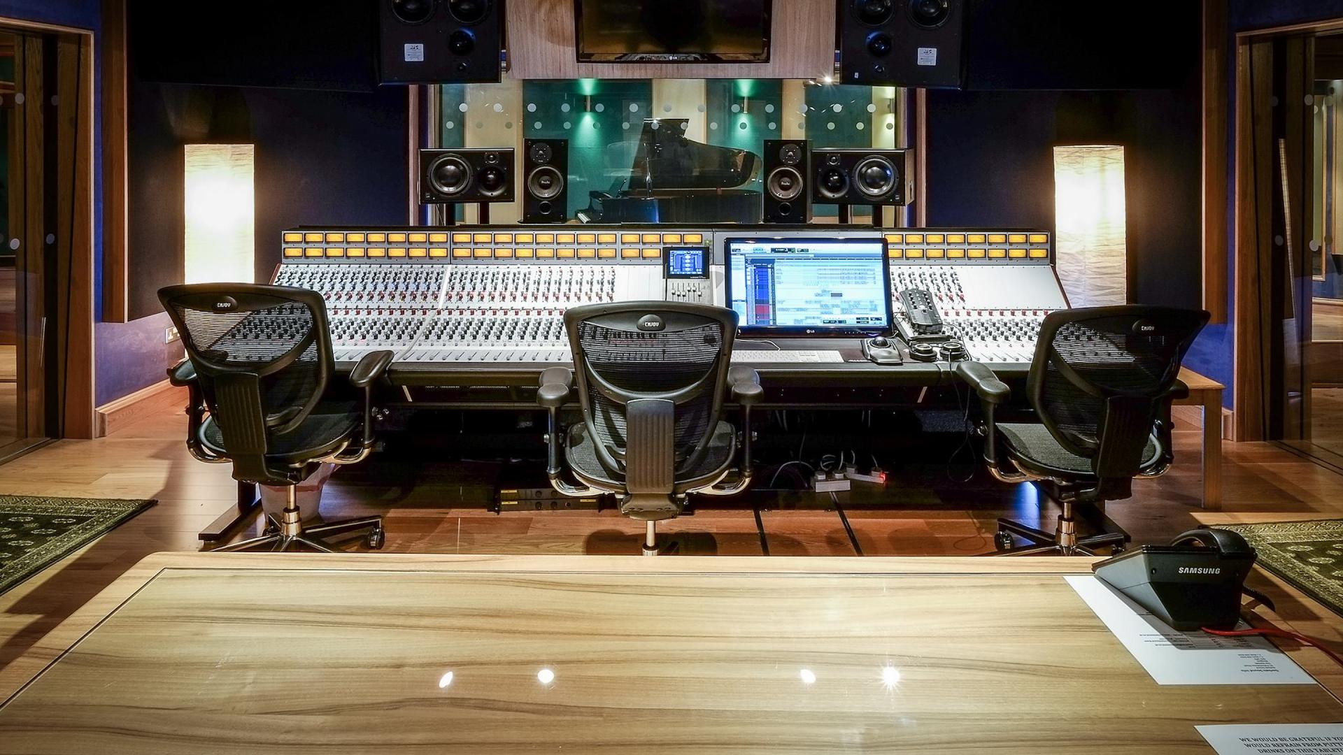 Recording Studios for Hire in Glasgow