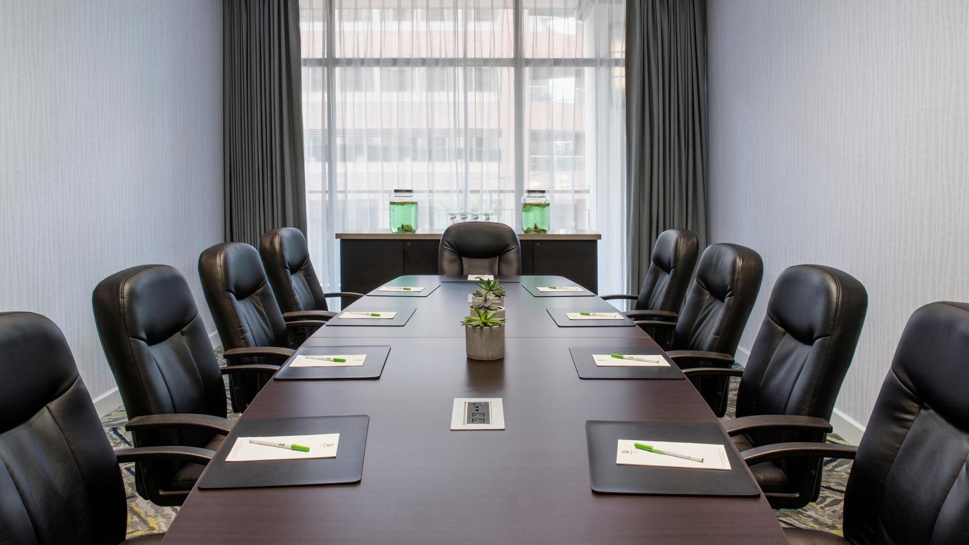Meeting Rooms for Rent in Vancouver, BC