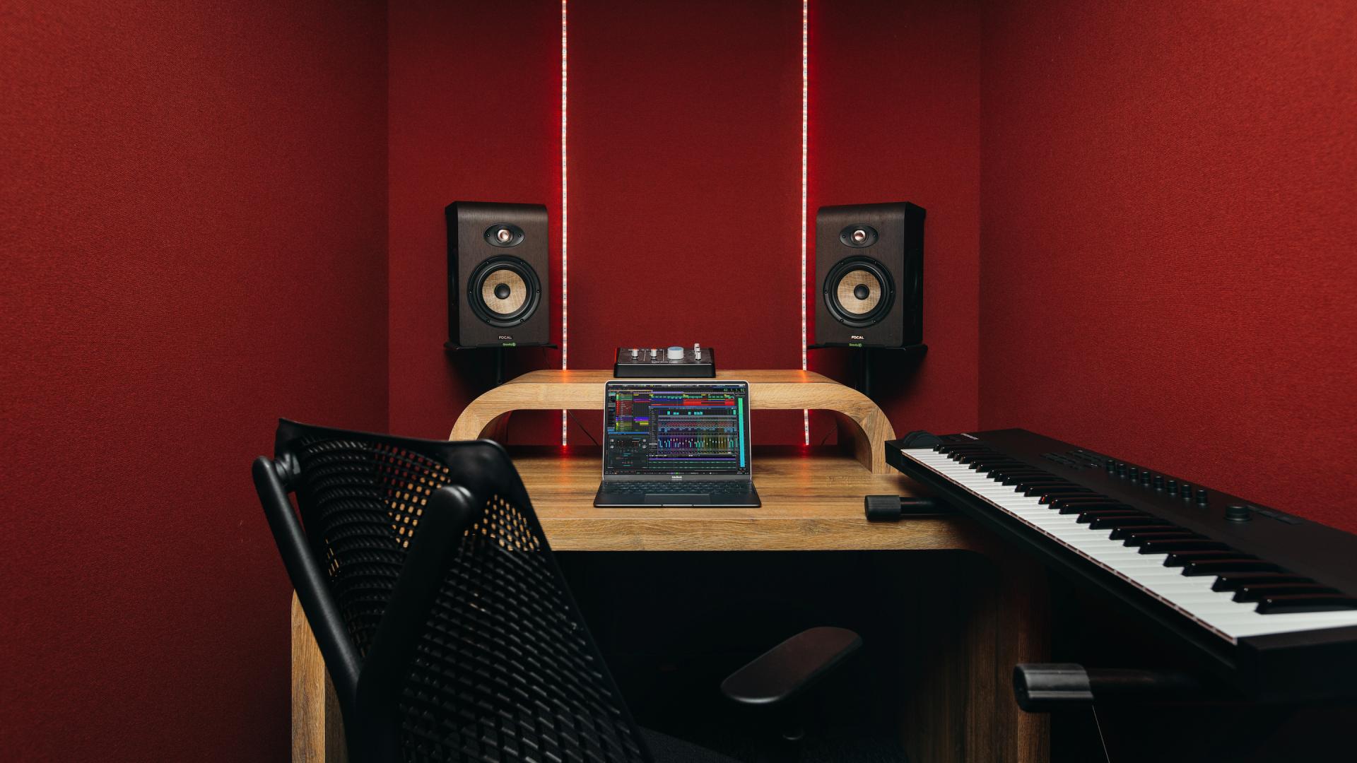 Piano Practice Rooms for Rent in Toronto, ON