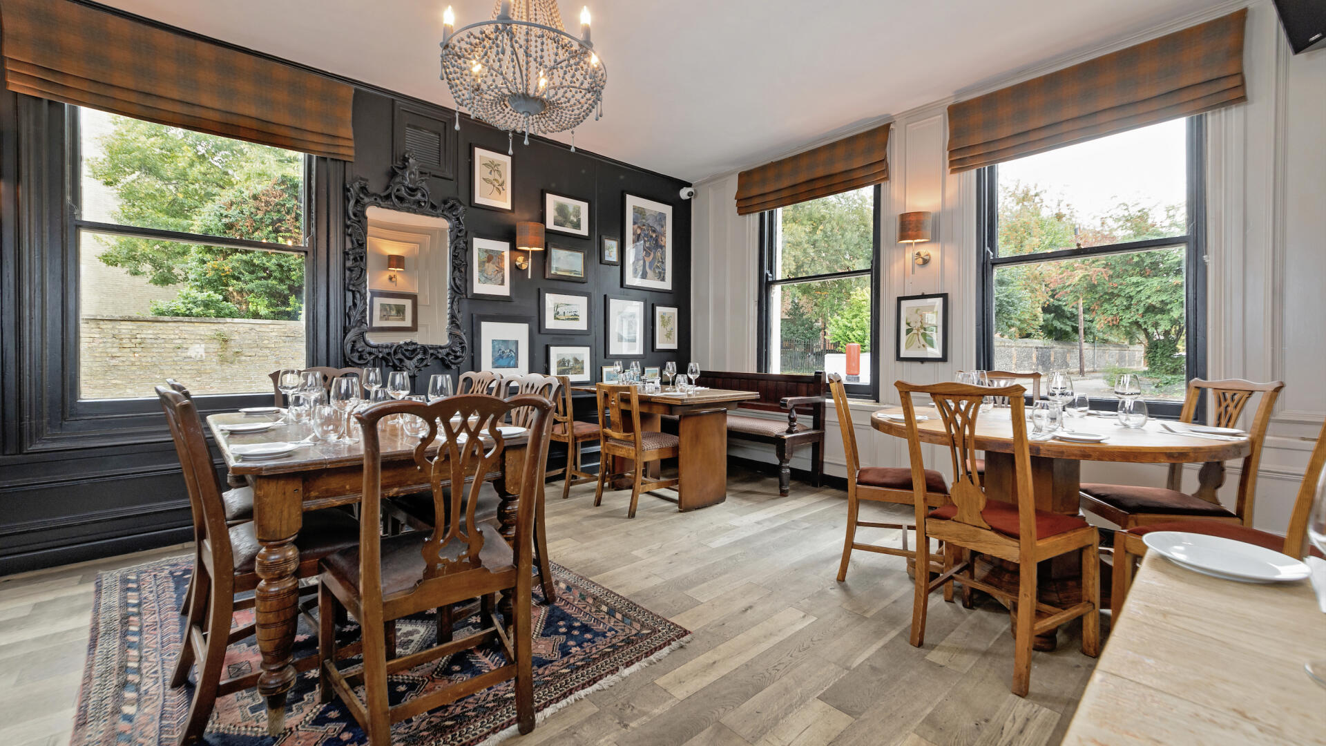 Cocktail Party Venues for Hire in Cambridge