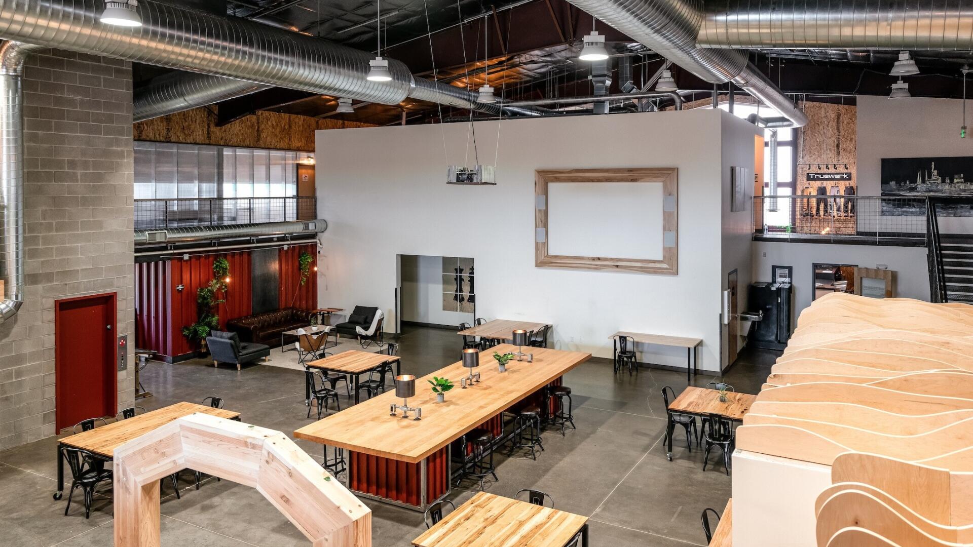 Cocktail Party Venues for Rent in Thousand Oaks, CA