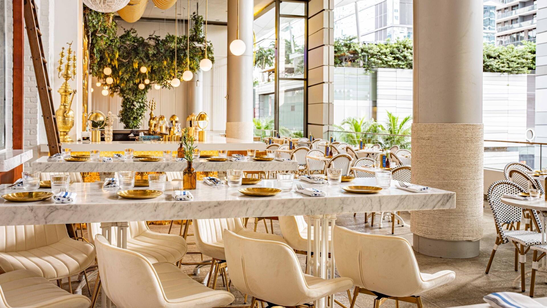 Christmas Party Restaurants for Rent in Hollywood, Los Angeles, CA