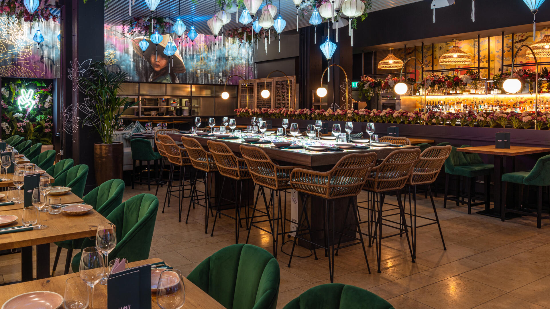 Christmas Party Venues for Rent in Burbank, CA