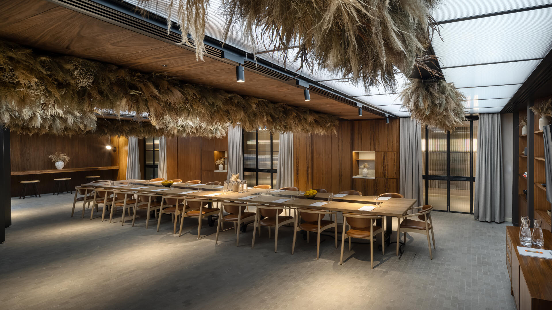 Retreat Venues for Rent in Las Vegas, NV