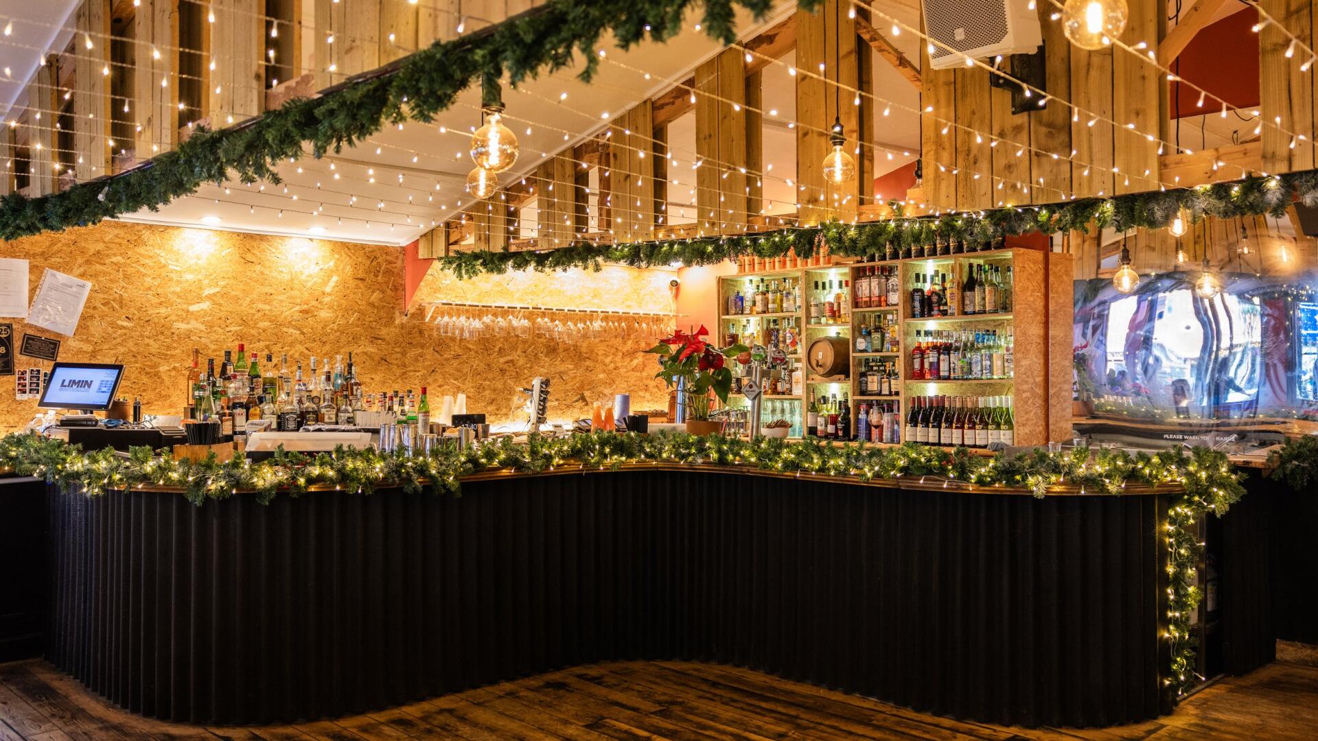 Fun Christmas Party Venues for Rent in Richmond Hill, ON