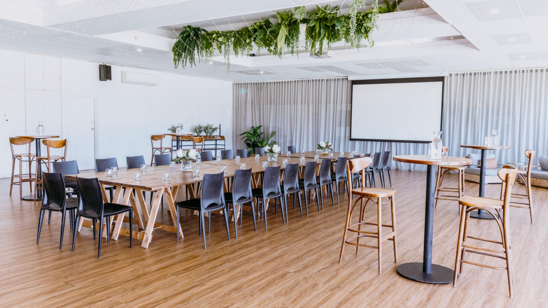 Brunch Restaurants for Rent in Santa Monica, Los Angeles, CA