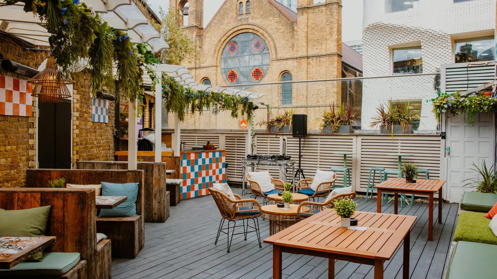 Retreat Venues for Rent in Hollywood, Los Angeles, CA