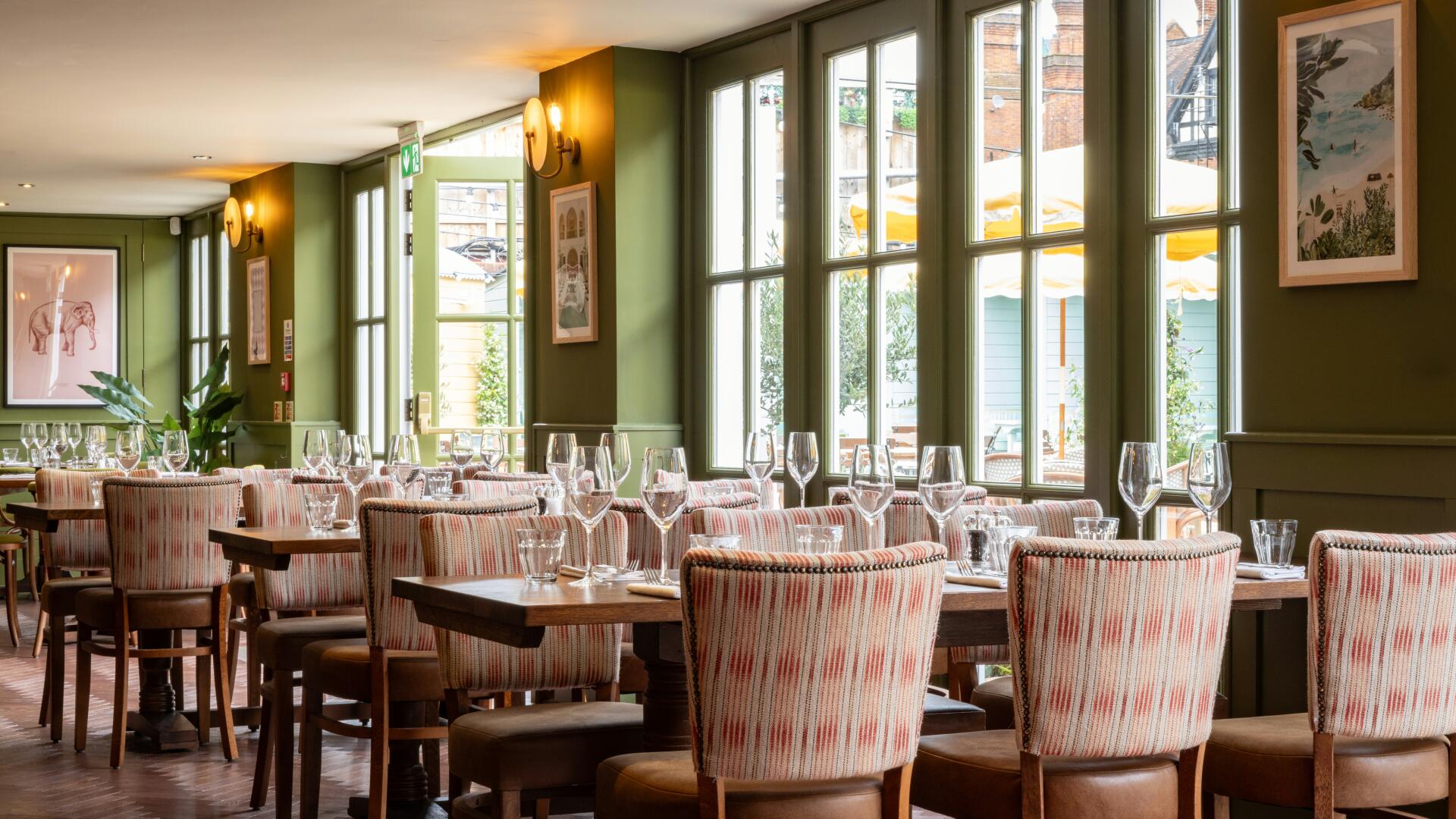 Brunch Restaurants for Rent in Lakeview, Chicago, IL