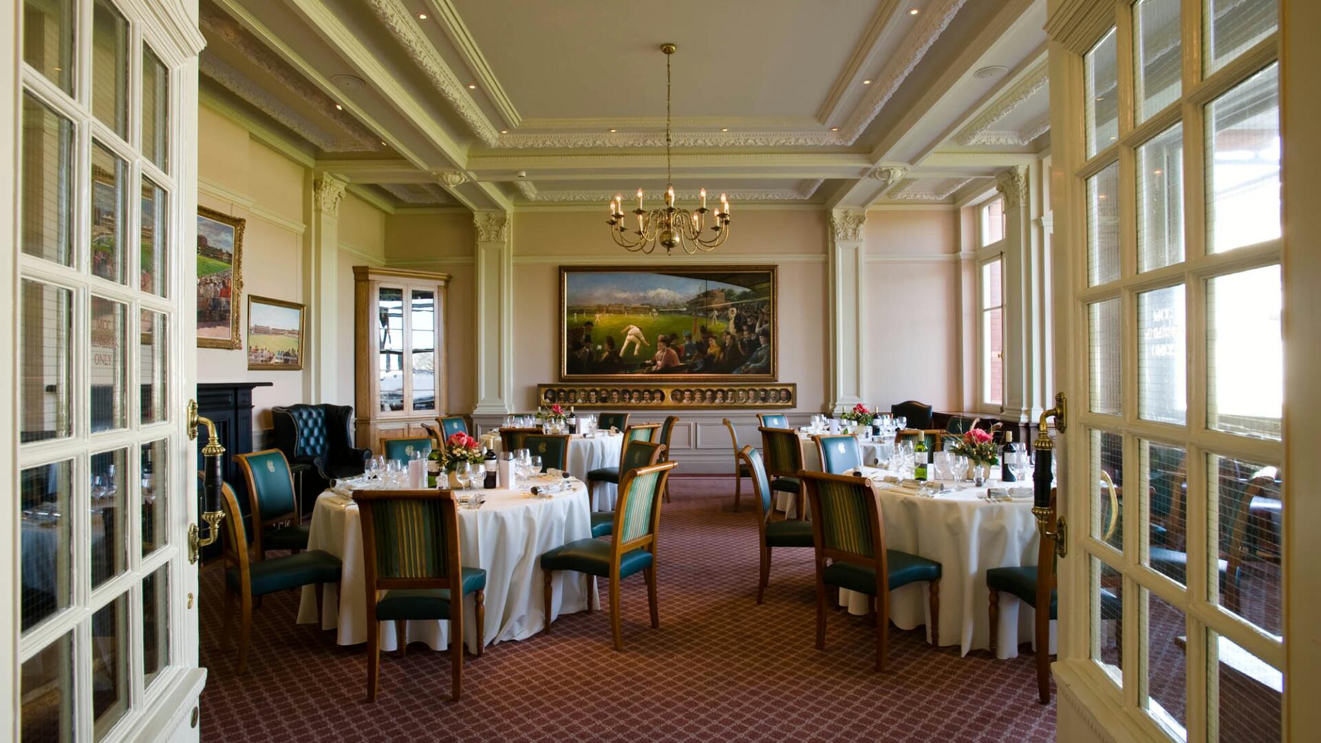 Private Dining Rooms for Birthdays for Rent in Toronto, ON