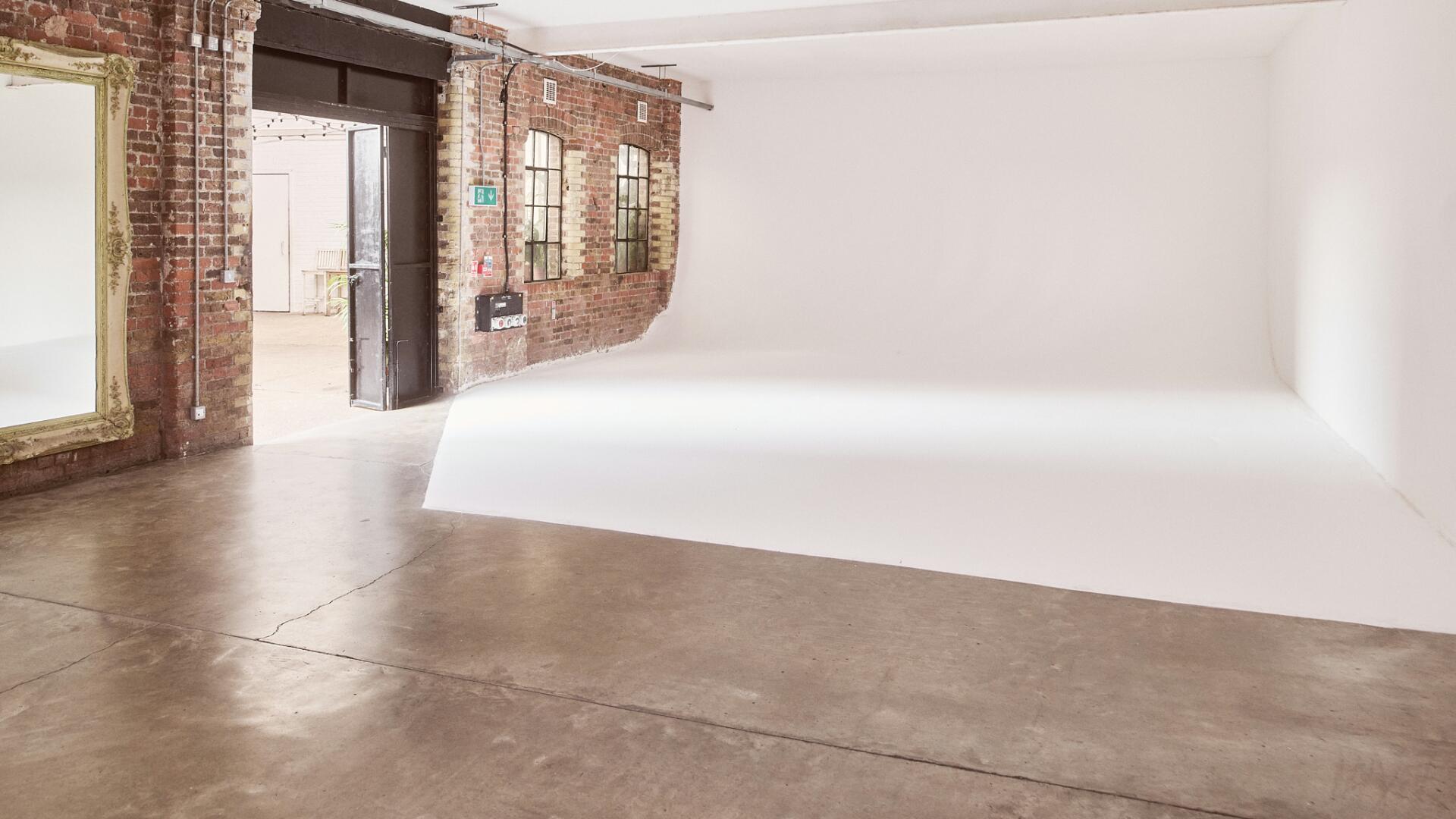 Photo Studios for Hire in Cricklewood, London