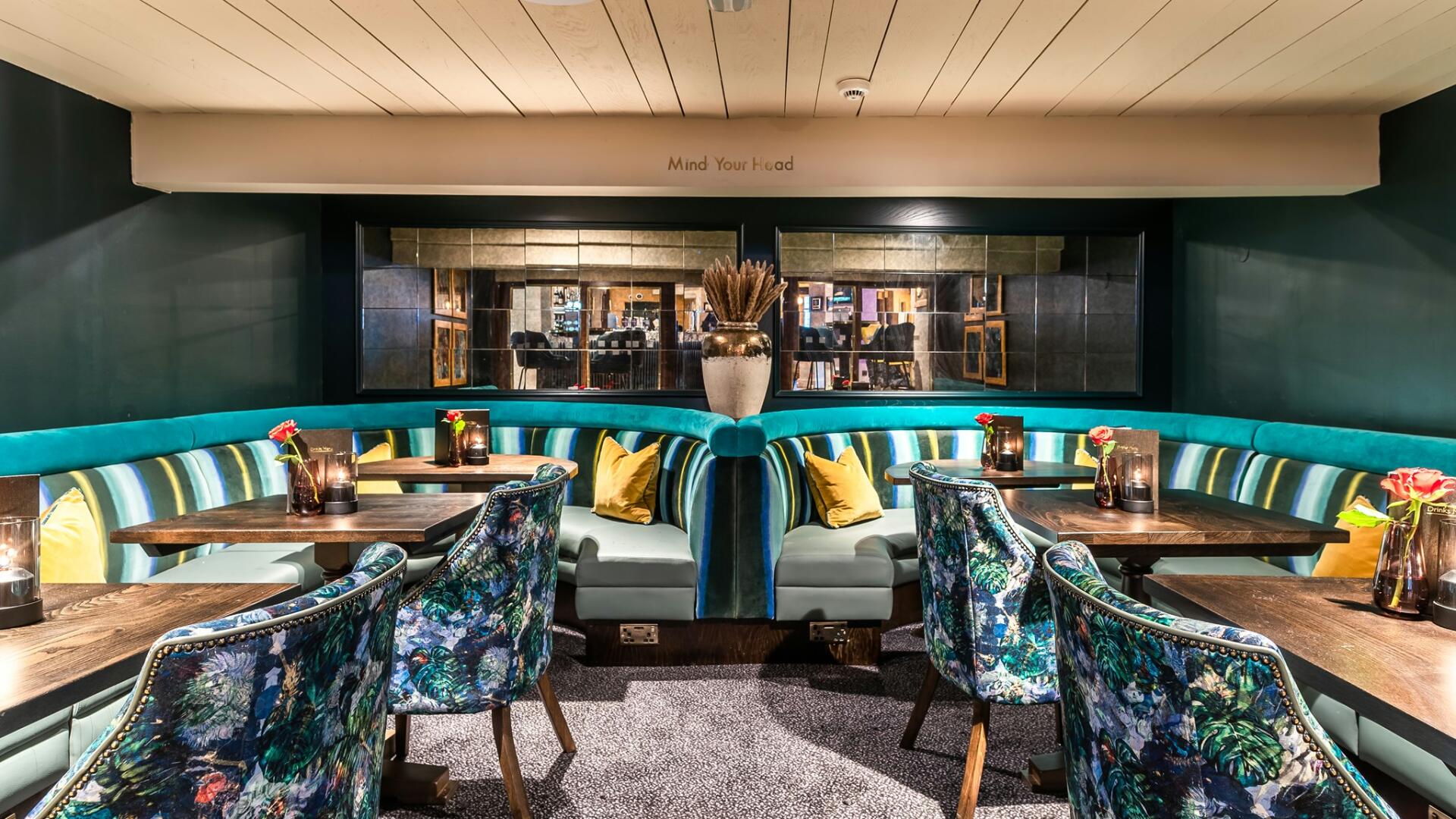 Restaurants with Private Rooms for Rent in Near North Side, Chicago, IL
