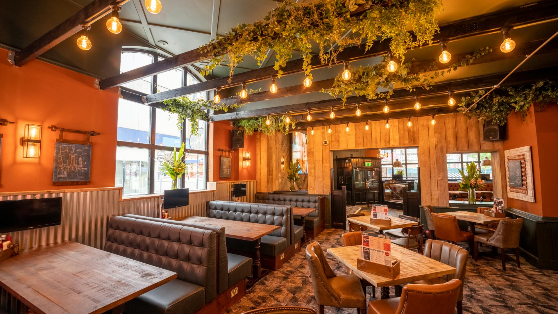 Private Bars for Hire near Tower Bridge, London