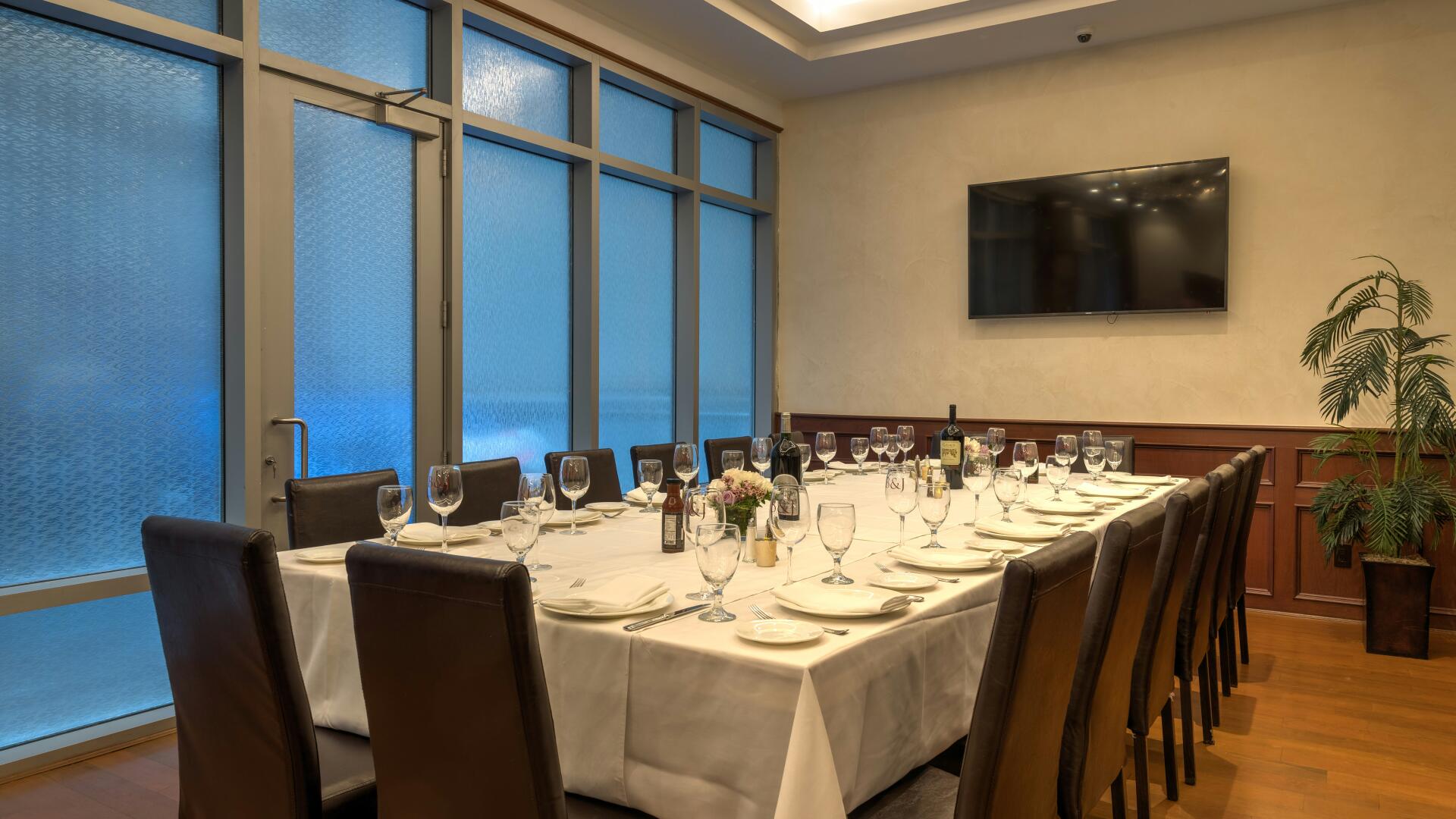 Cheap Private Dining Venues for Rent in Singapore