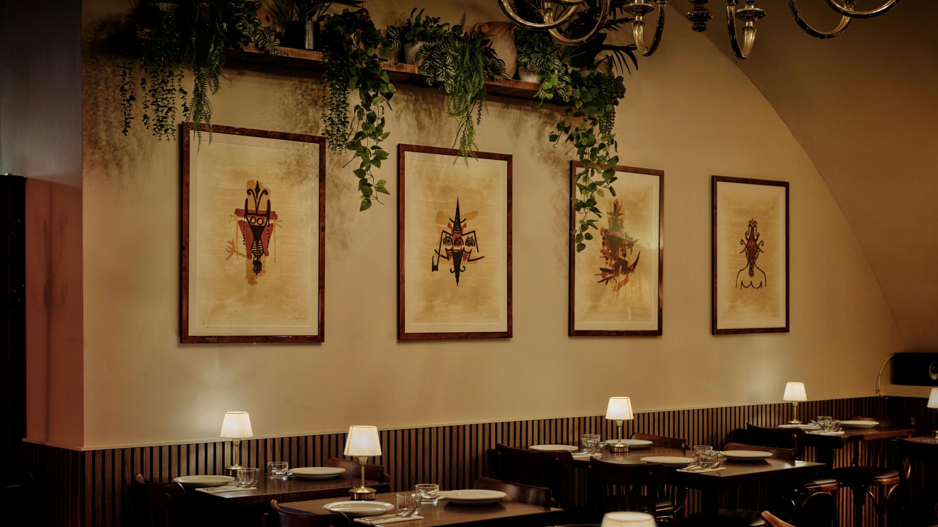 Restaurants with Private Rooms for Rent in West Town, Chicago, IL