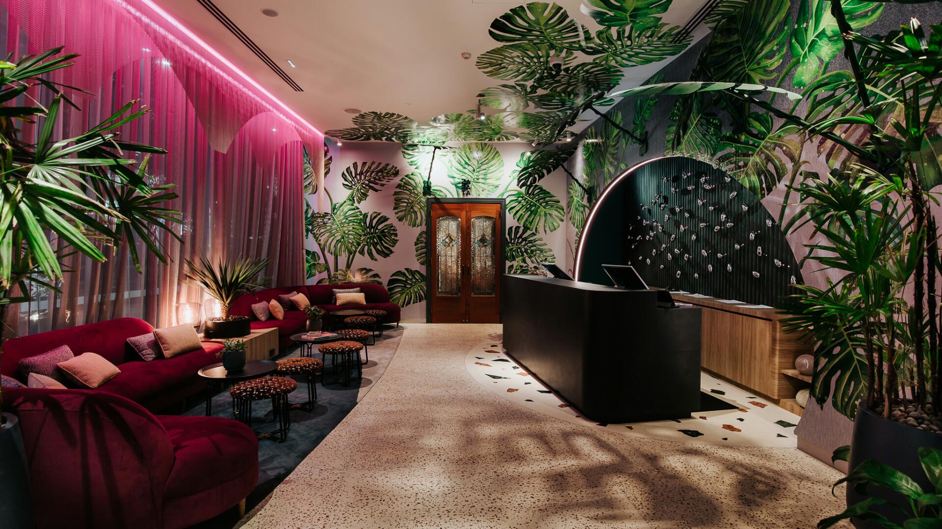 Lounges for Rent in Oakland, CA