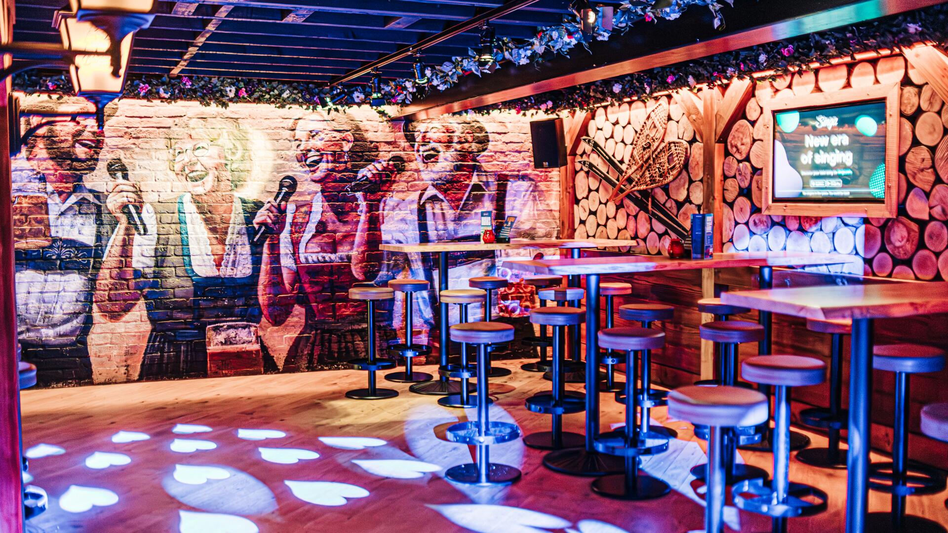 Lounges for Hire in Chester