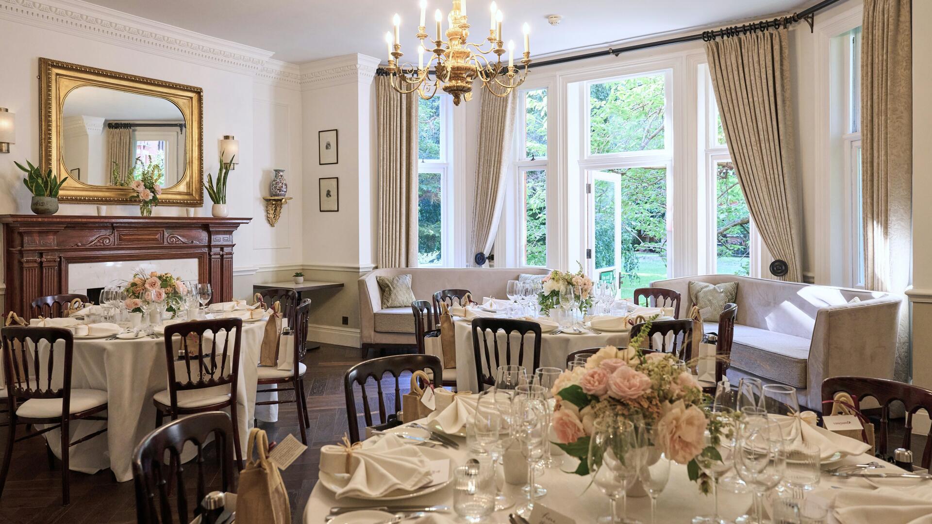 Micro Wedding Venues to Book in Chicago, IL