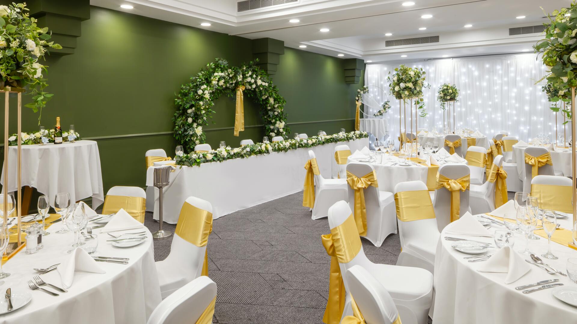 School Formal Venues for Hire in Oldham