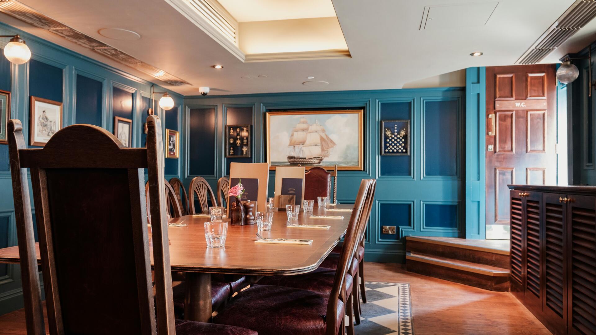 Restaurants with Private Rooms for Rent in Fashion District, Toronto, ON