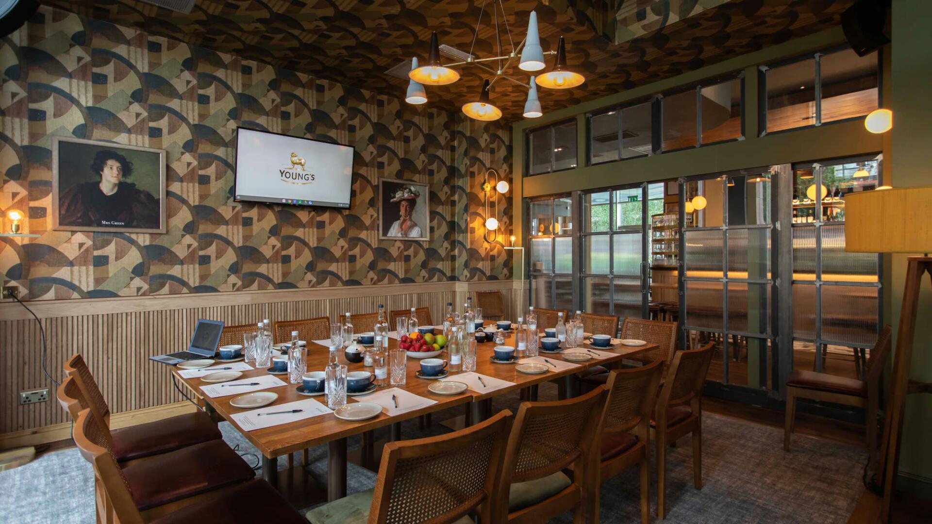 Restaurants with Private Rooms for Rent in Frankel, Singapore