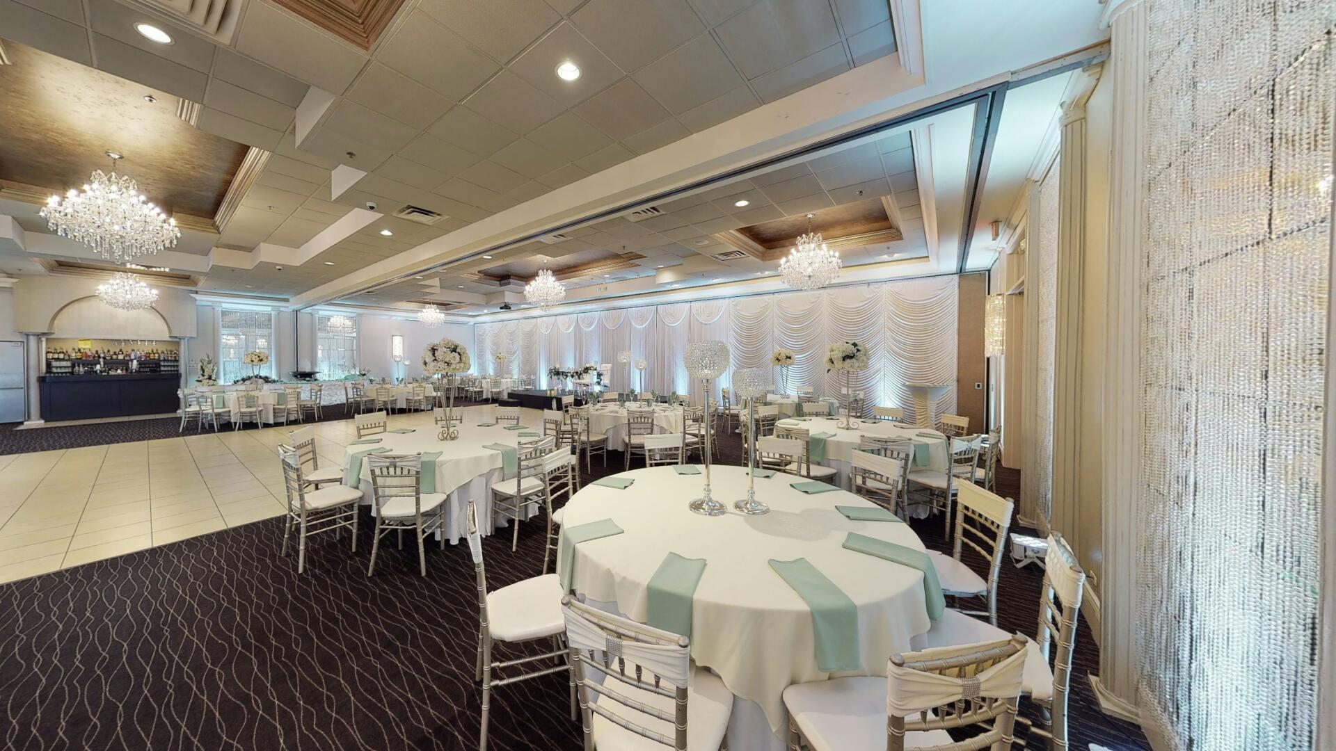 Winter Wedding Venues for Rent in Michigan
