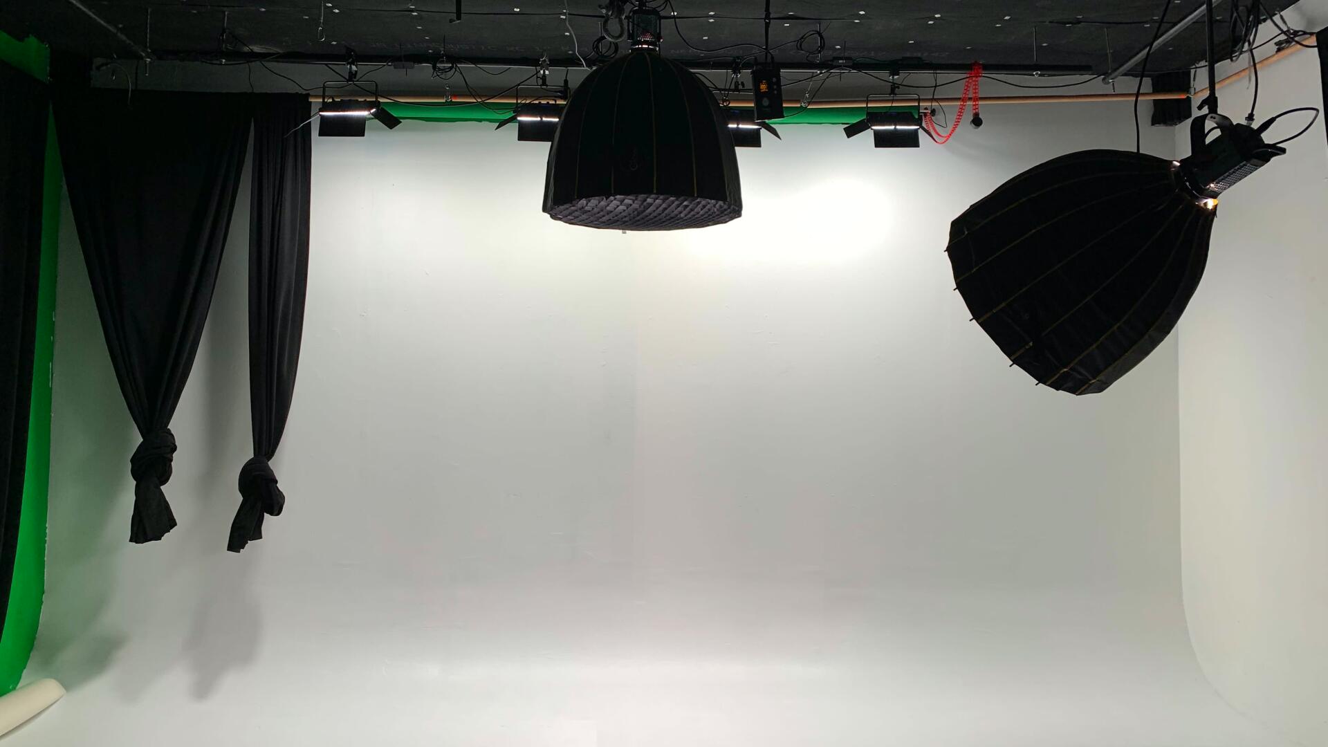 Cheap Photo Studios for Rent in Miami, FL
