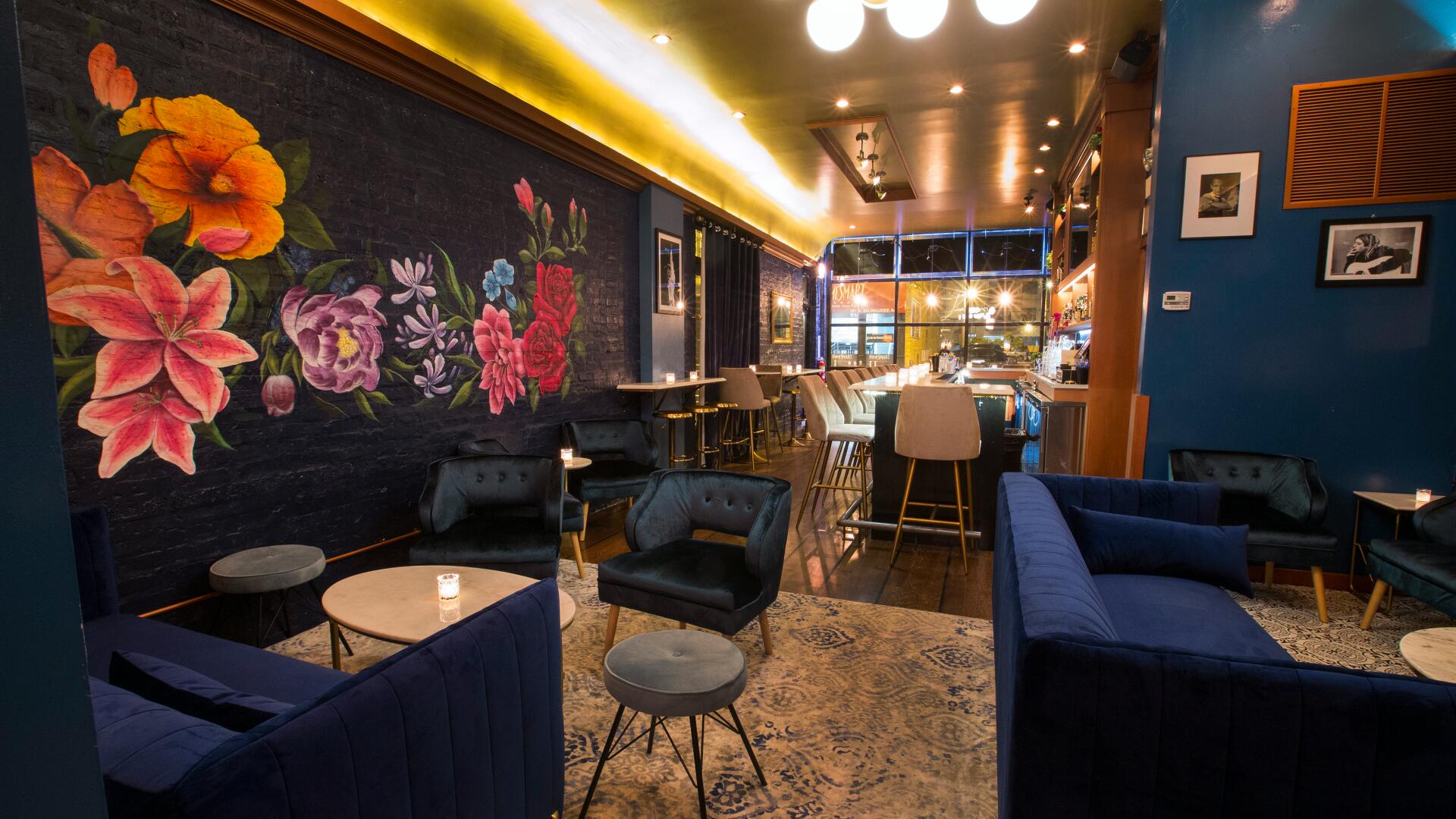 Small Bars for Rent in Chicago, IL