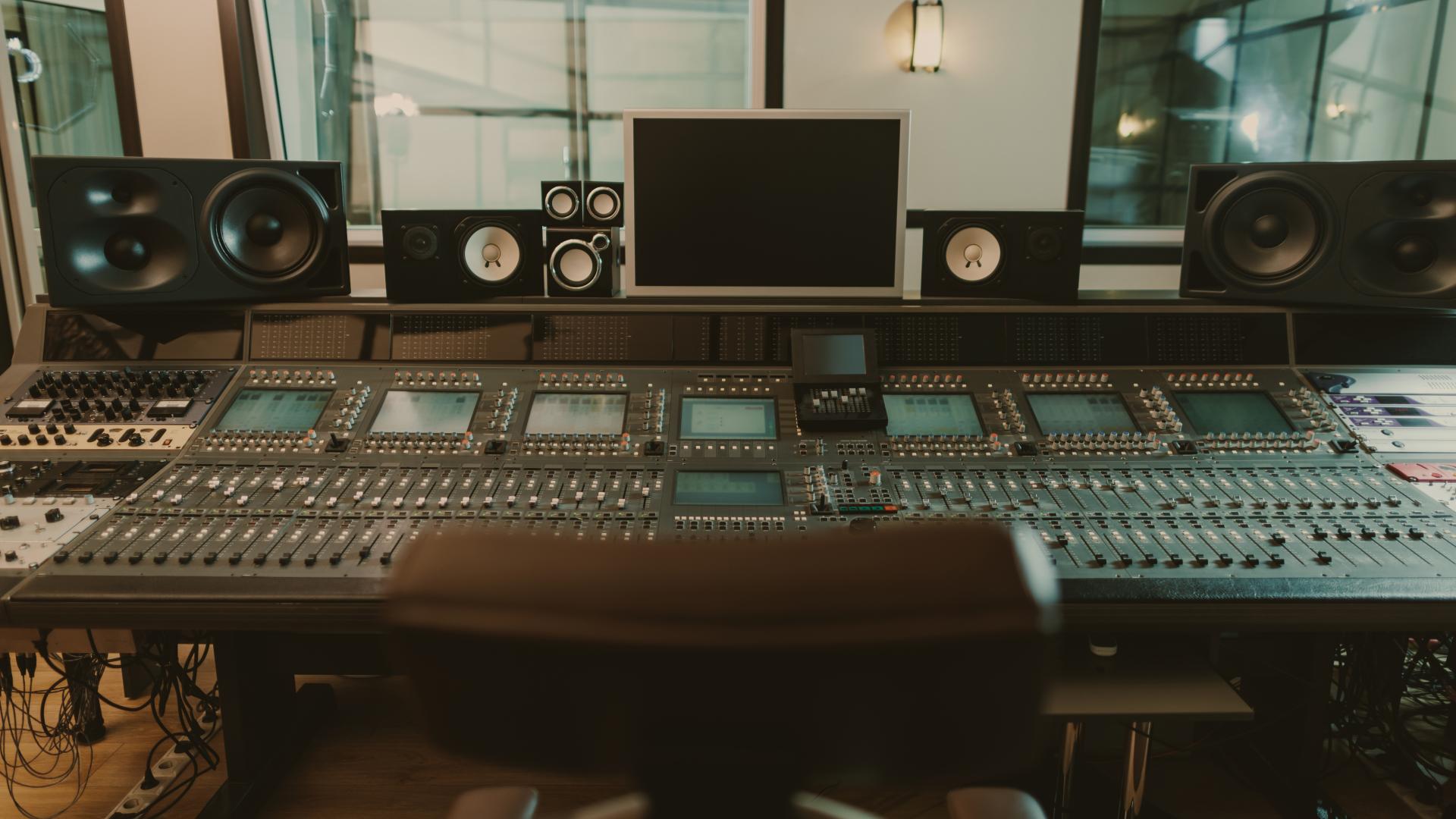 Recording Studios for Rent in San Diego, CA