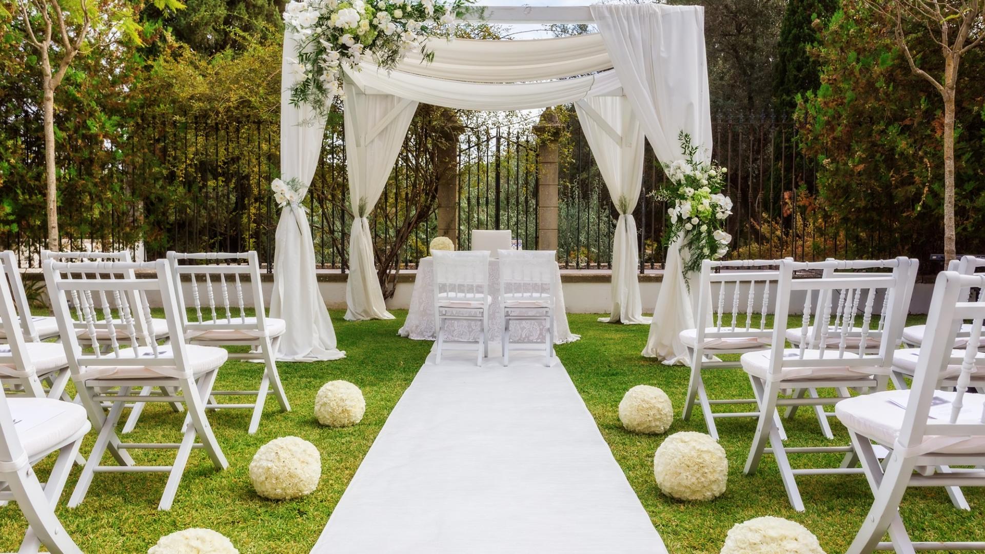 Outdoor Wedding Venues for Hire in London