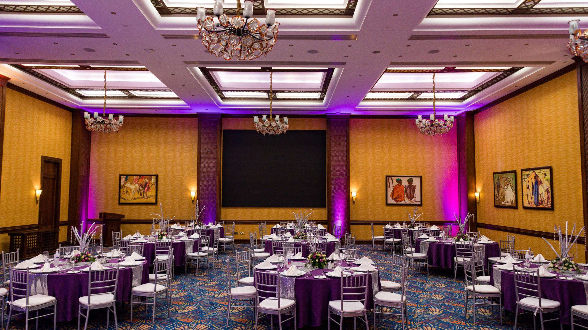 Company Holiday Party Venues for Rent in Chicago, IL
