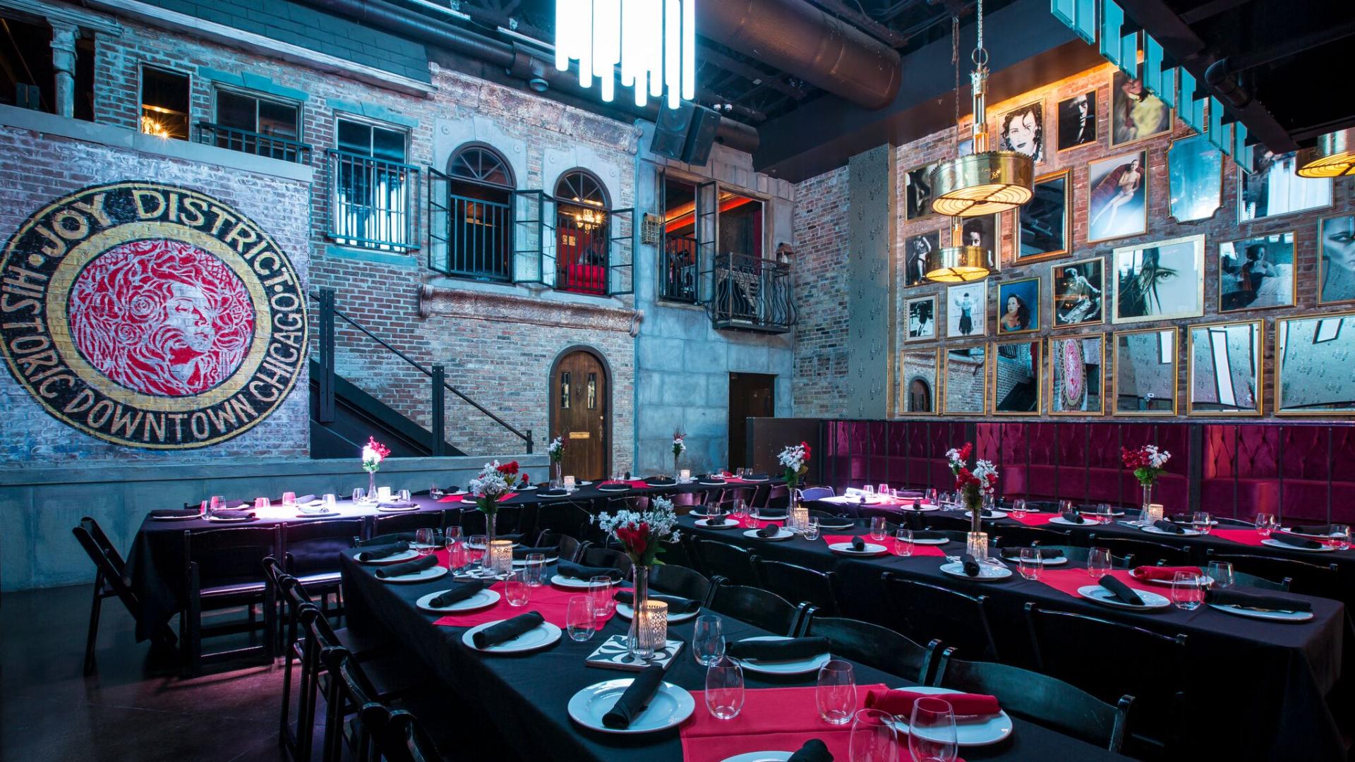 Gala Dinner Venues for Rent in Chicago, IL