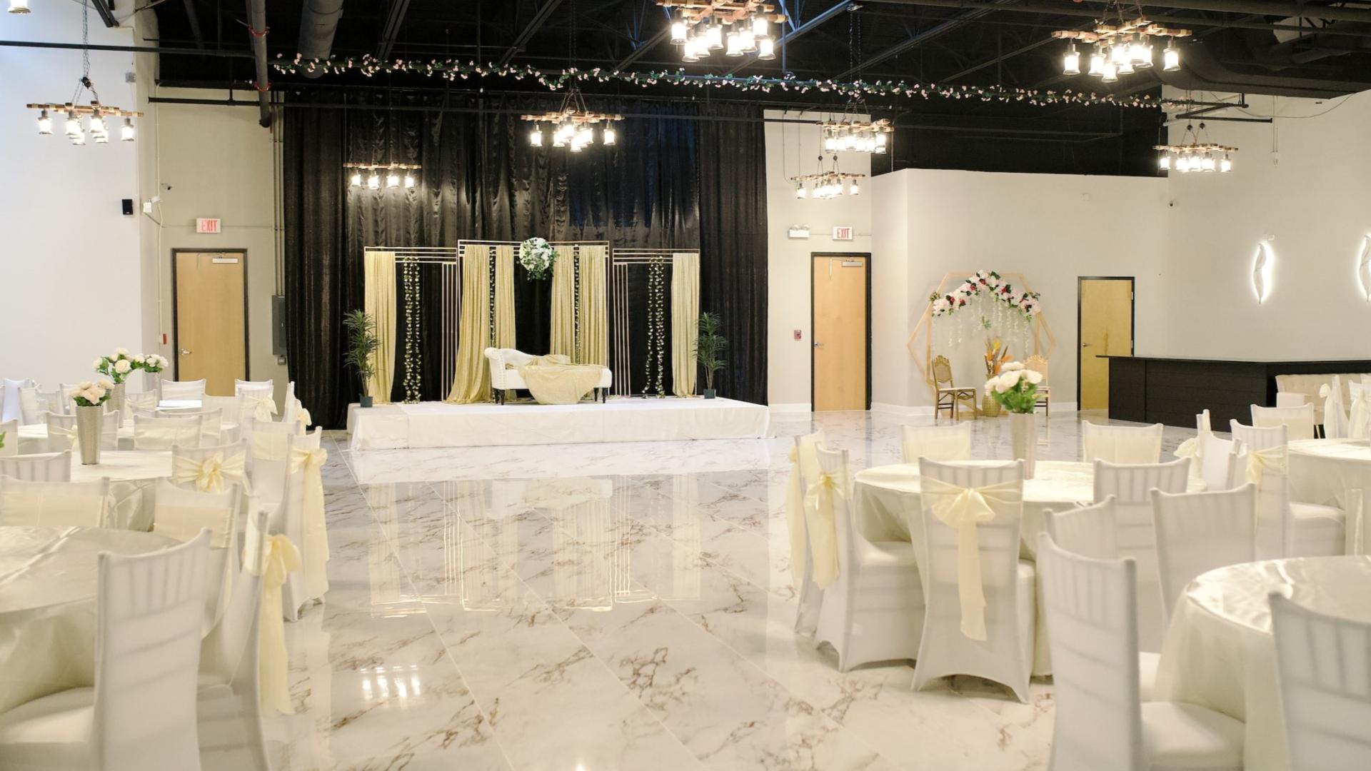 Small Hotel Wedding Venues for Rent in Chicago, IL
